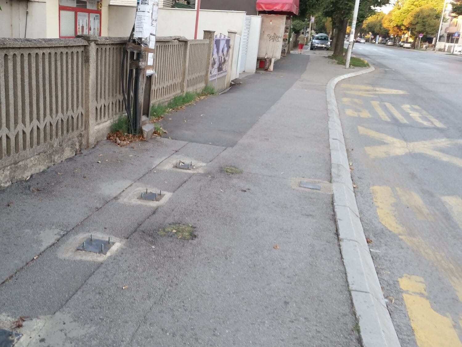 Građani u Knjaževačkoj u Nišu zajedno sa prevozom, čekaju i novo stajalište 1 Autobusko stajaliste Knjazevacka foto Citalac