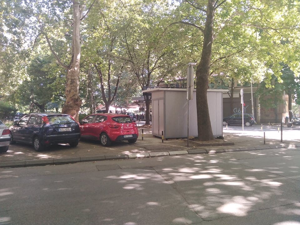 Kiosk zadnja strana Vanja Keser