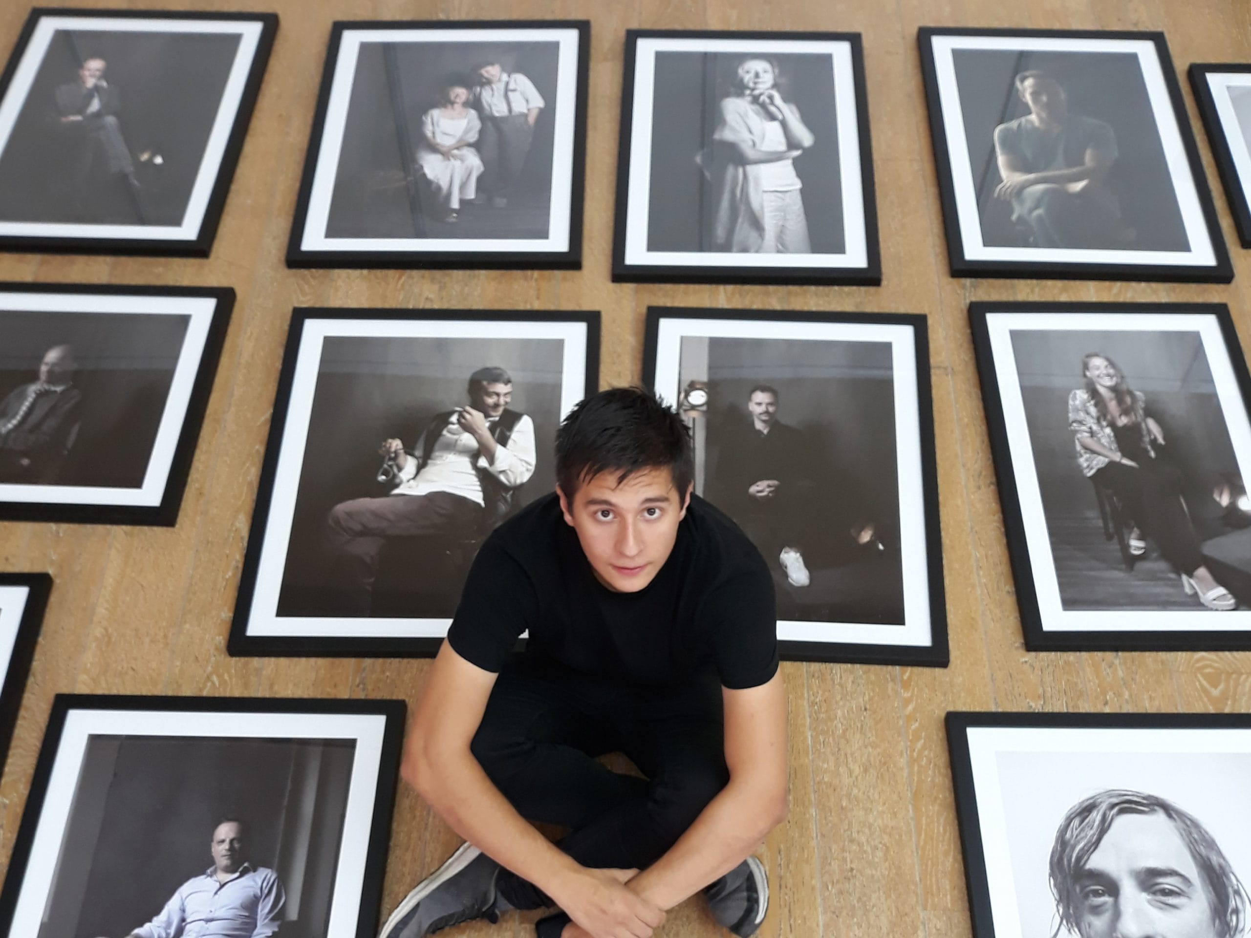 Glumacki portreti izlozba Vanja Keser foto promo scaled