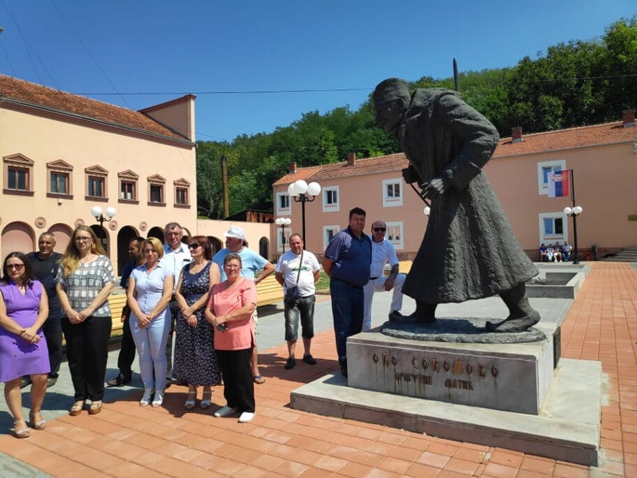 Trg Dragutina Matica Gadzin Han