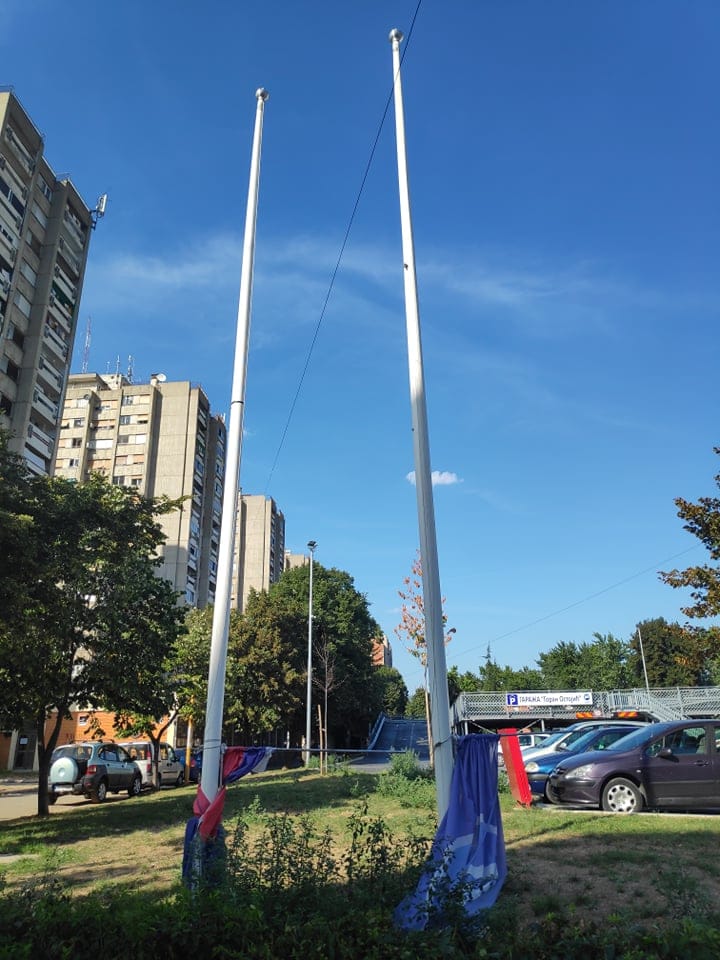 zastave javna garaza foto V M R