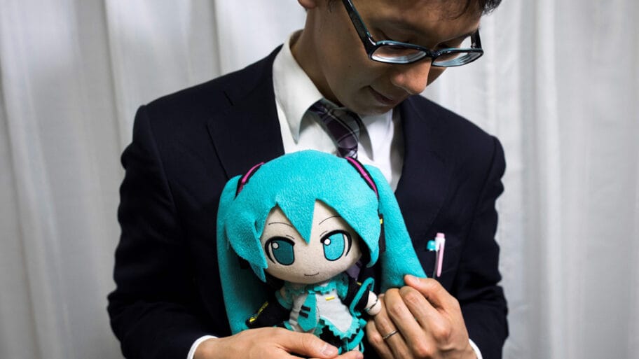 108346012 holdingmiku getty976b