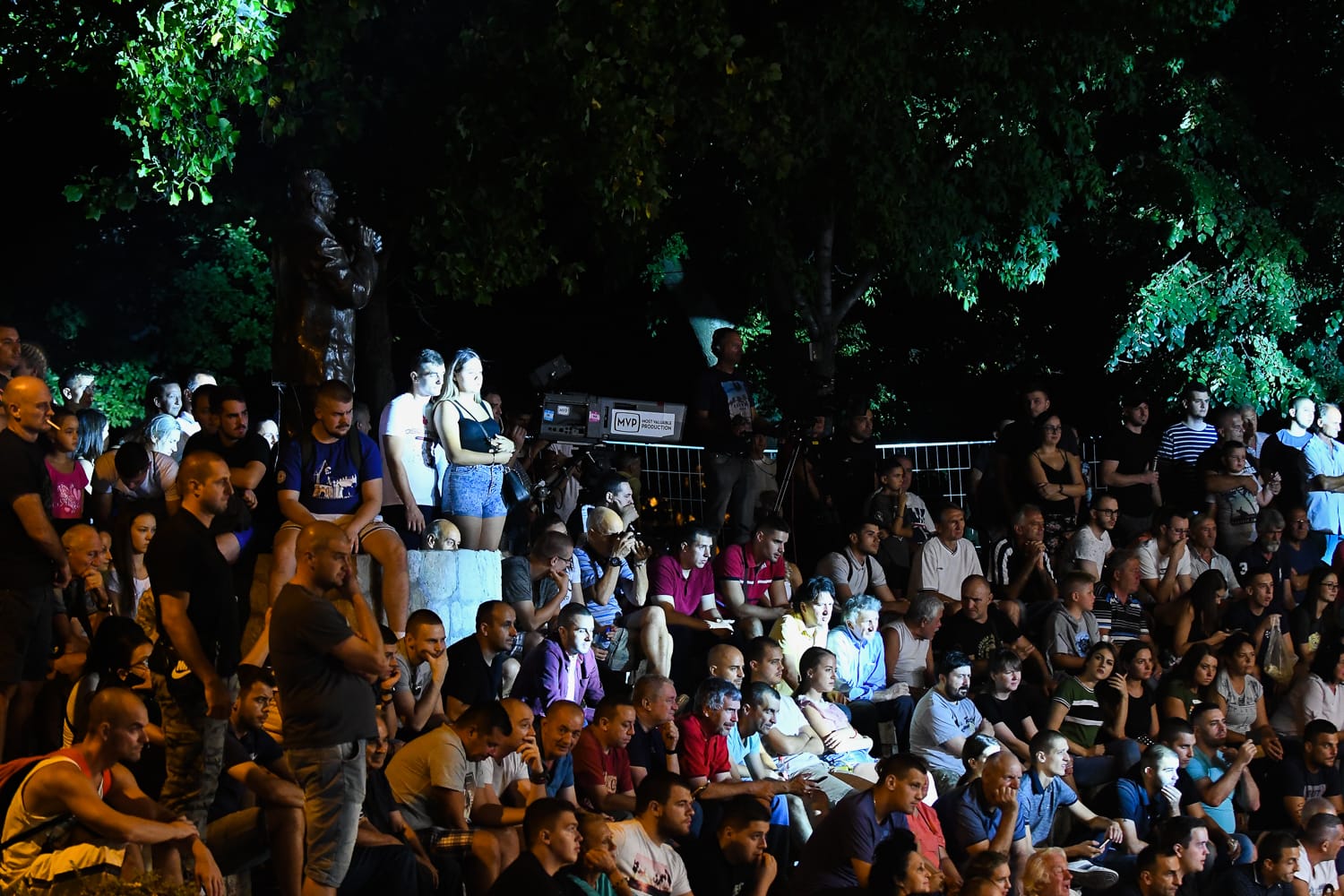 publika foto vanja keser