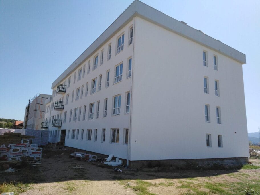 Useljenje u stanove za izbeglice u niškom naselju Branko Bjegović početkom avgusta 19 IMG 20190901 113345 scaled