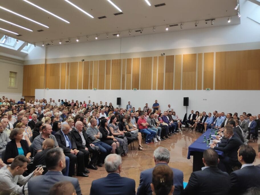 oficirski skup fotojv