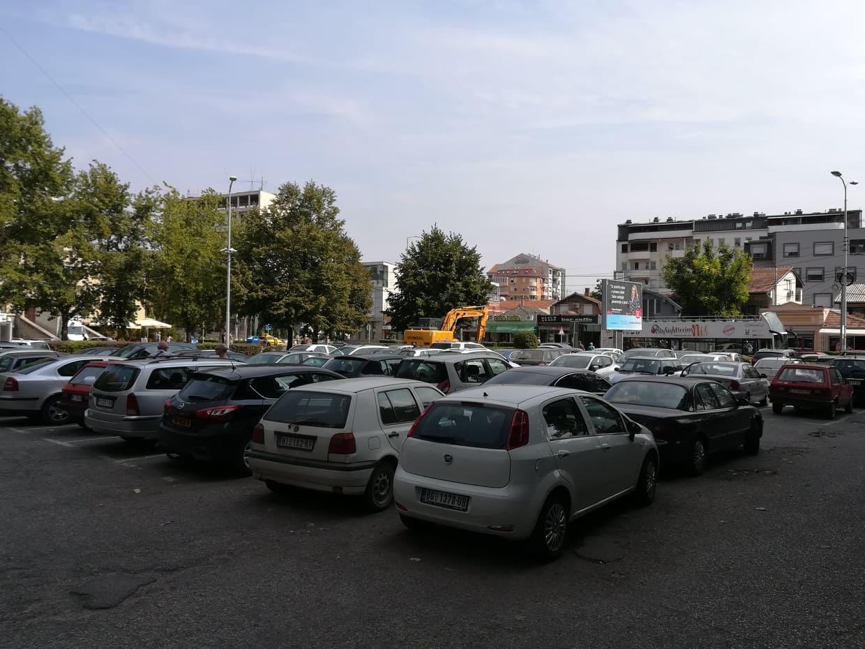 Narodna stranka: Gradnja garaže iza Narodnog pozorišta primer bahatosti vlasti 1 Parking Sindjelicev trg foto JV J A