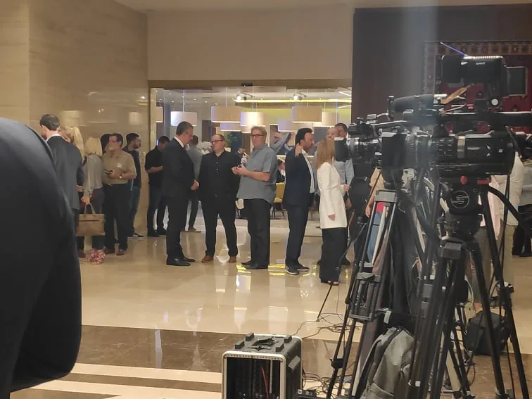 Zvanice na otvaranju Naisa-foto-V. M. R.