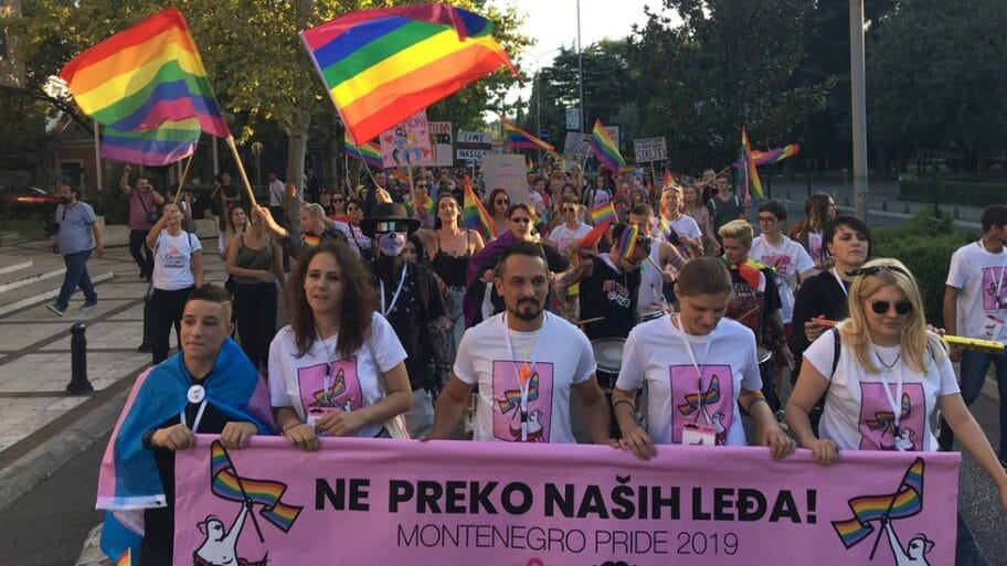 Povorka ponosa u Podgorici: „Nikad se nećemo posramiti, nikad spustiti glavu“ 4 108898283 prajd mne