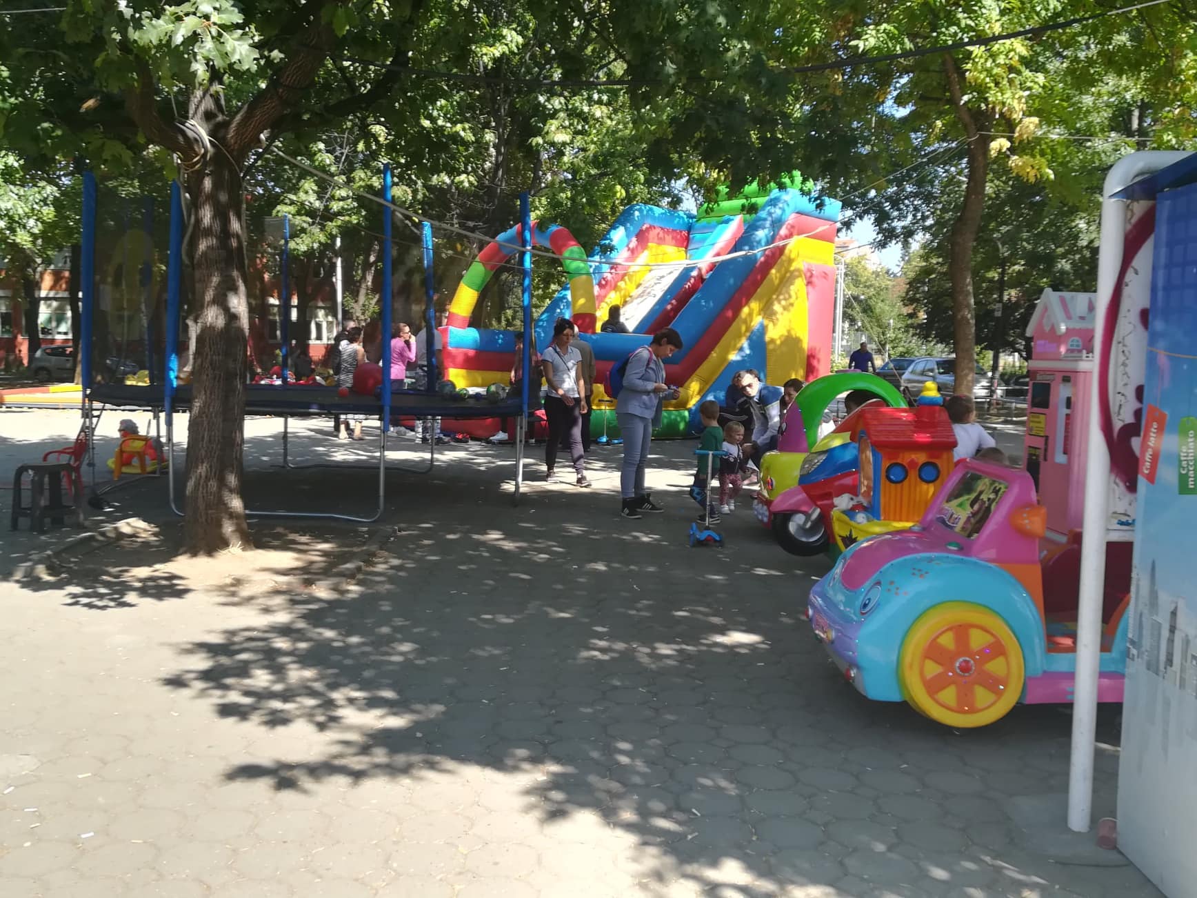 park-sveti-sava-igracke-foto-jcm