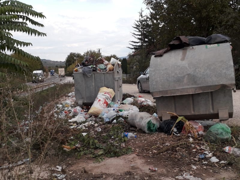 Gomila smeća u Crvenoj Reci kod Bele Palanke, nadležni najavljuju čišćenje 16 crvena reka foto M R