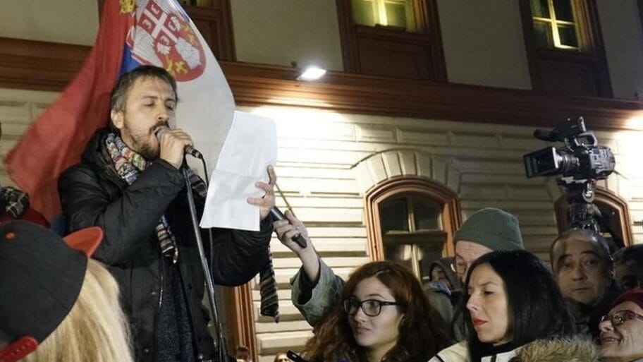 109202099 32098201 b