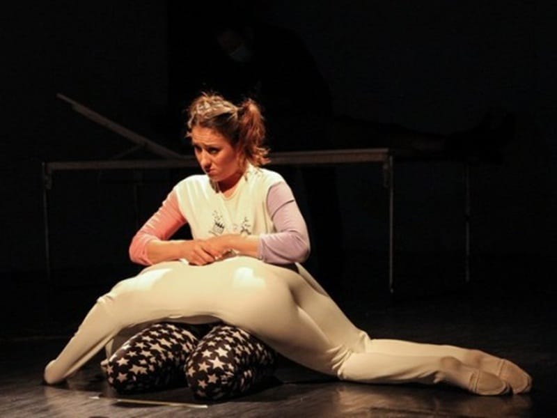 Predstava Ako se probudis ili kao da je vazno 2 foto Narodno pozoriste Leskovac