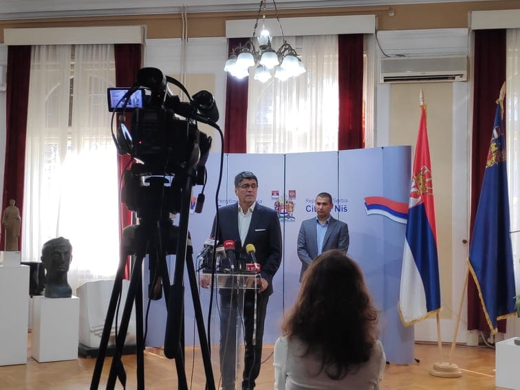 Bulatovic kamera foto V M R