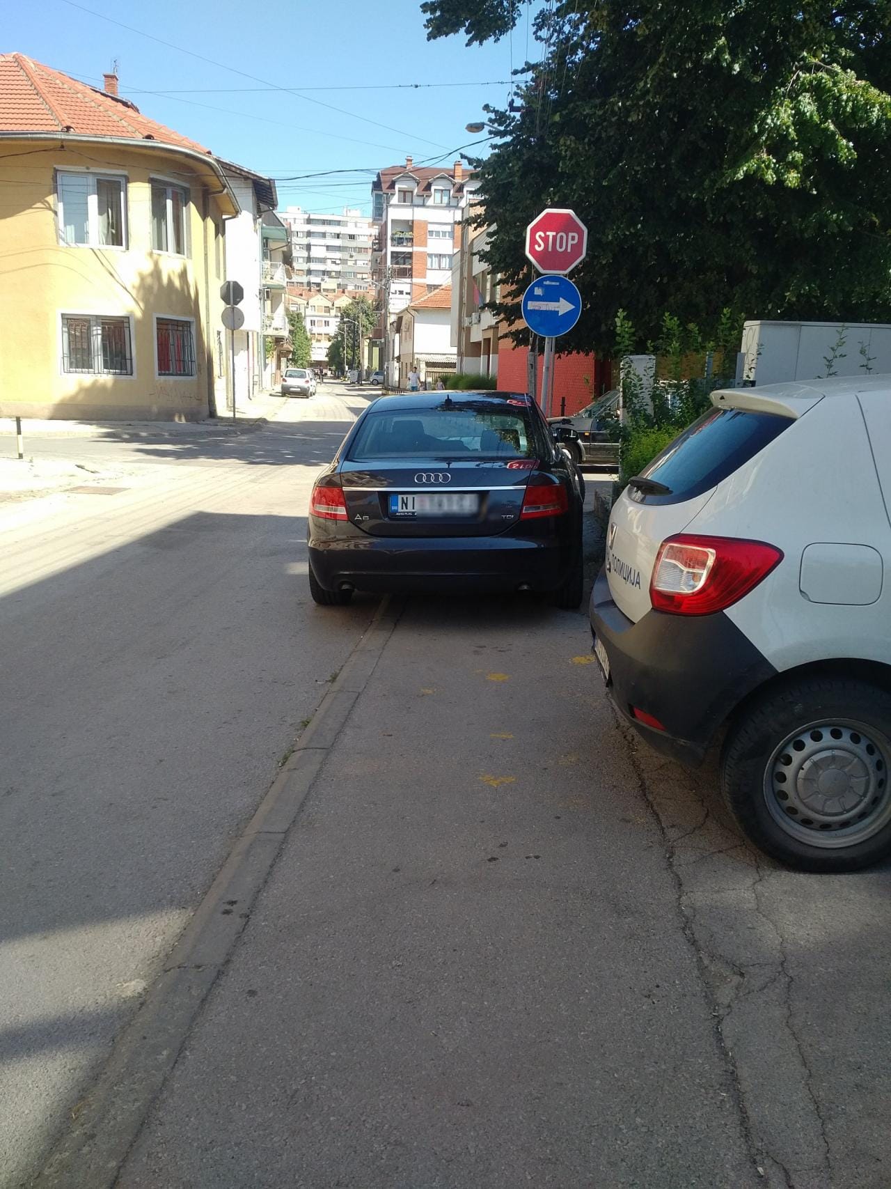 Parkiranje Katiceva Prijavi problem