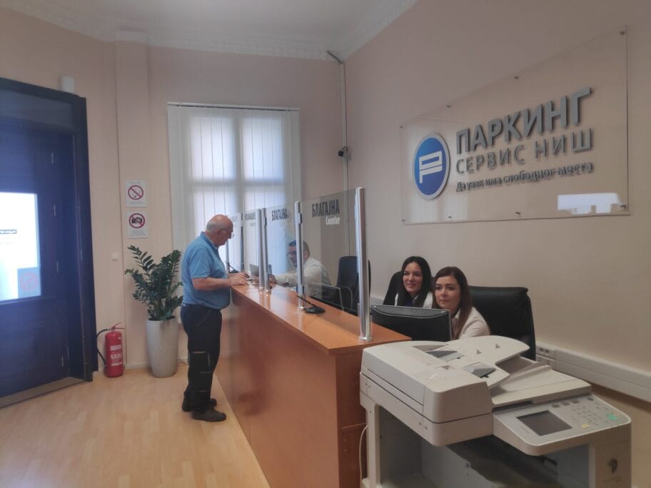 parking servis unutra foto stefan markovic scaled