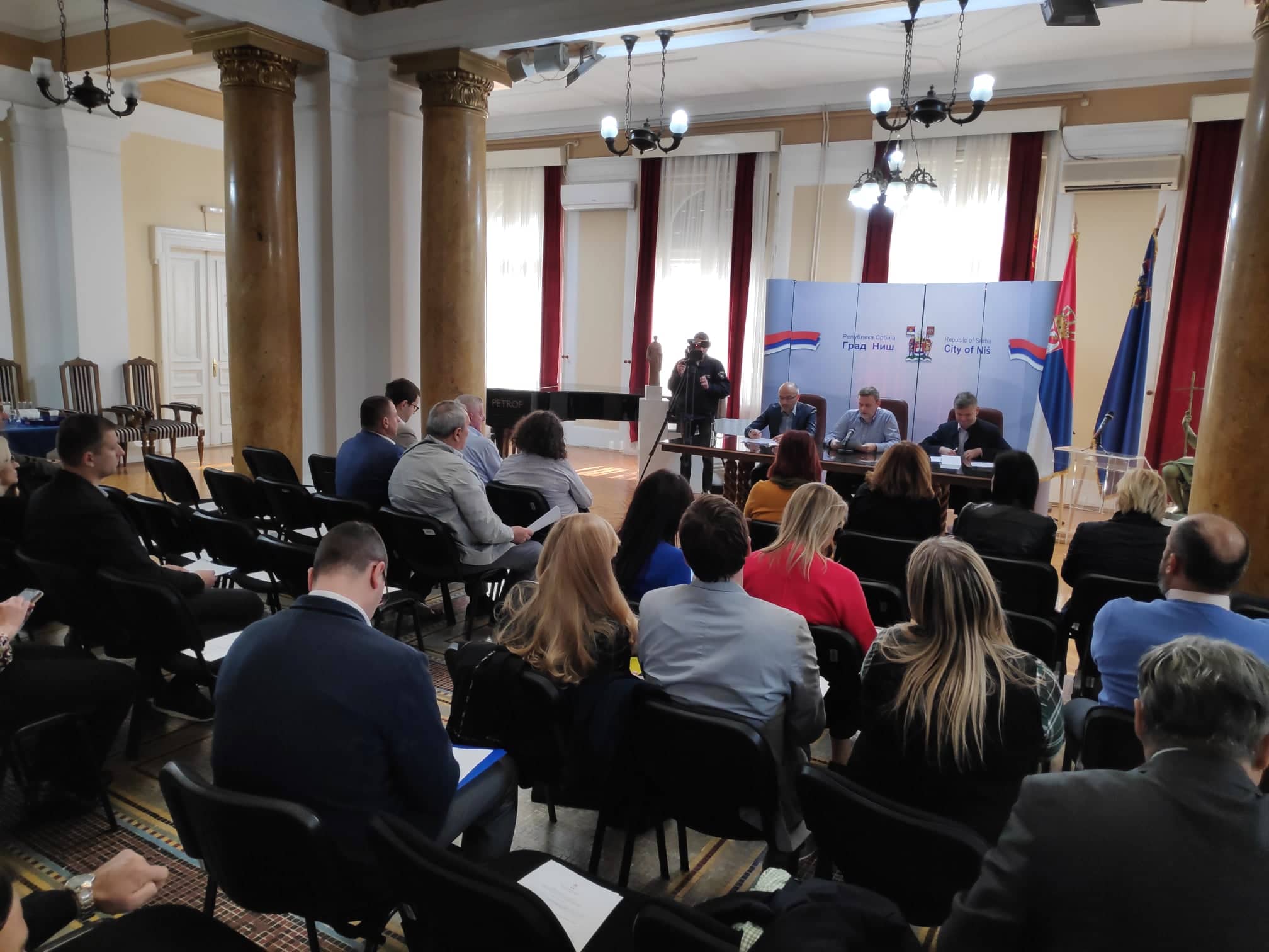 U Nišu se diskutovalo o izbornim uslovima, slab odziv opozicije i NVO 1 rik u nisu2 foto A S