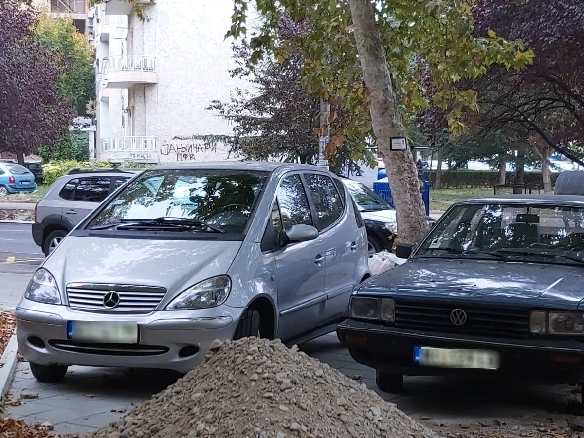 Parkiranje Vojvode Misica; foto: citalac