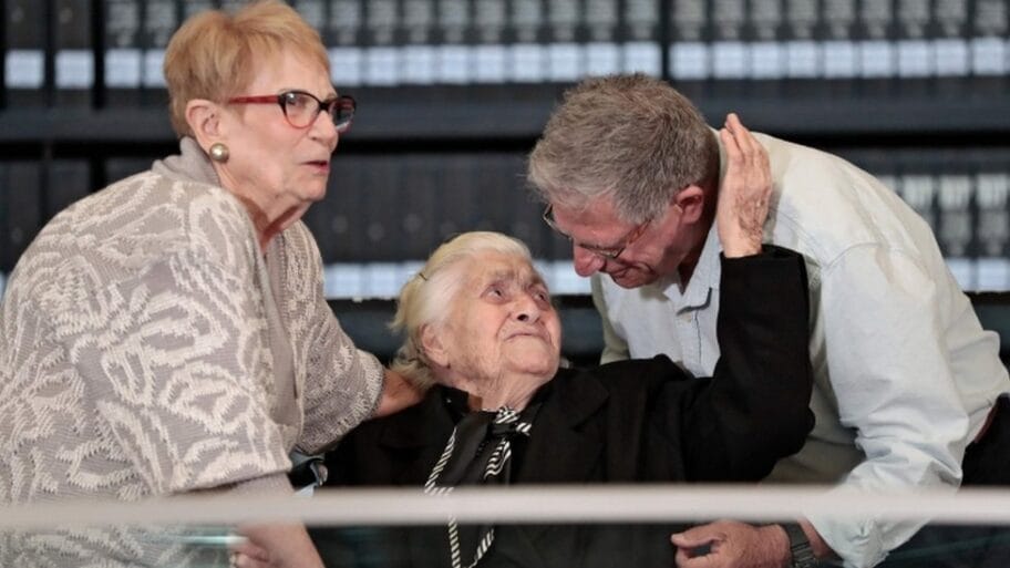 109517090 057751592 1