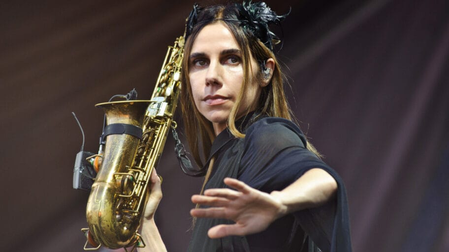 109530173 pjharveygetty4