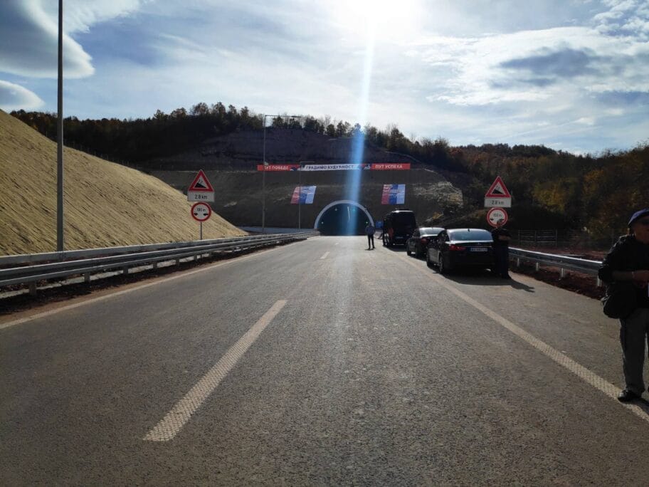 tunel koridor 10 foto jv sm