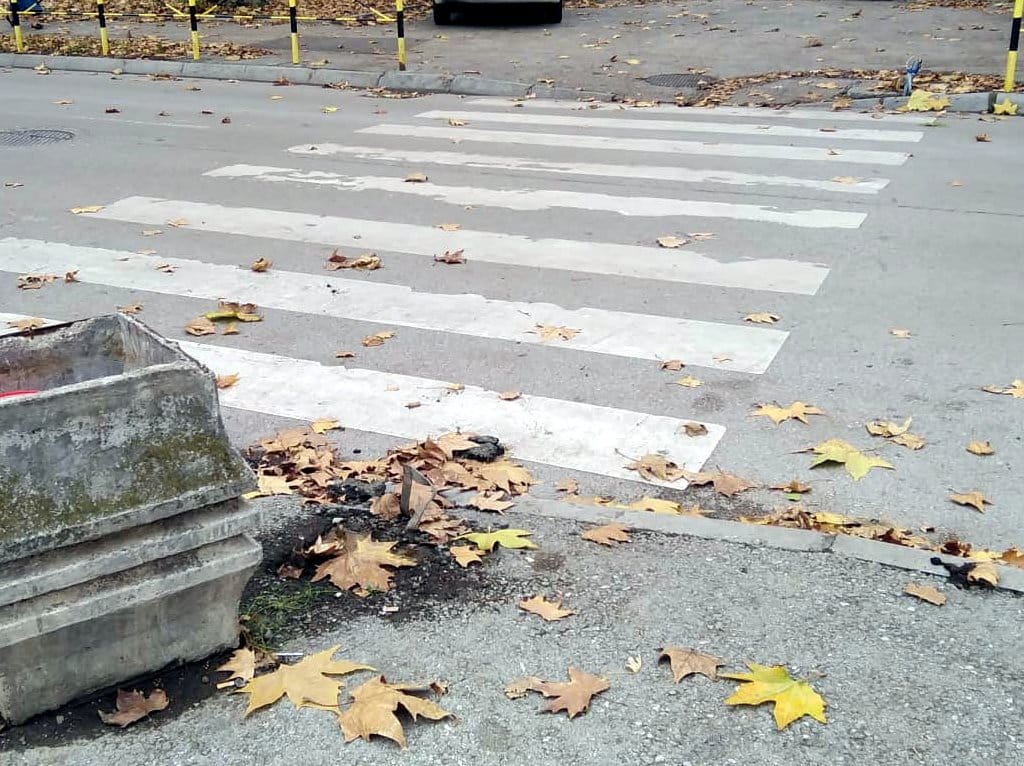 Skinut znak; foto: V. Keser