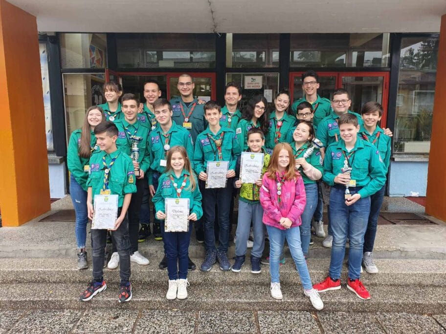 Niškim izviđačima prva tri mesta na akciji u Banjaluci 20 Izvidjaci Banja Luka foto Odred izvidjaca Mija Stanimirovic