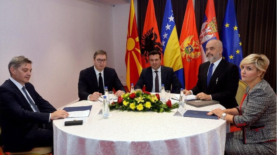 109630879 34250904 b