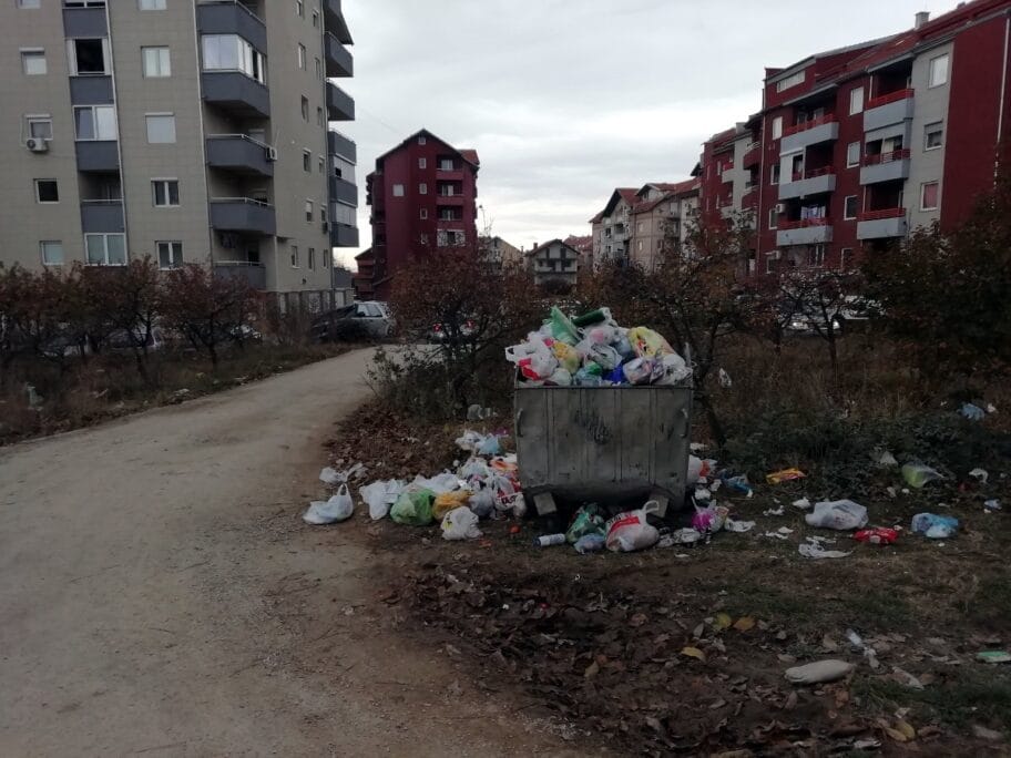 Smece Gornjomatejevacka 2 foto citalac Prijavi problem