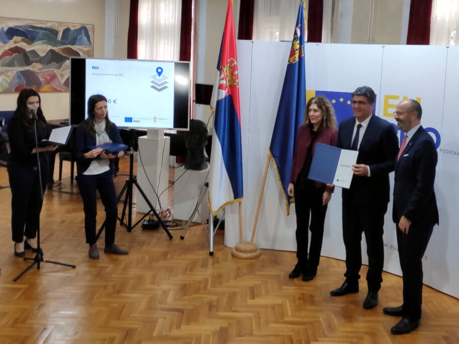 Od košnica do katastra - sistem koji pomaže lokalni razvoj 11 bulatovic fabrici foto A S