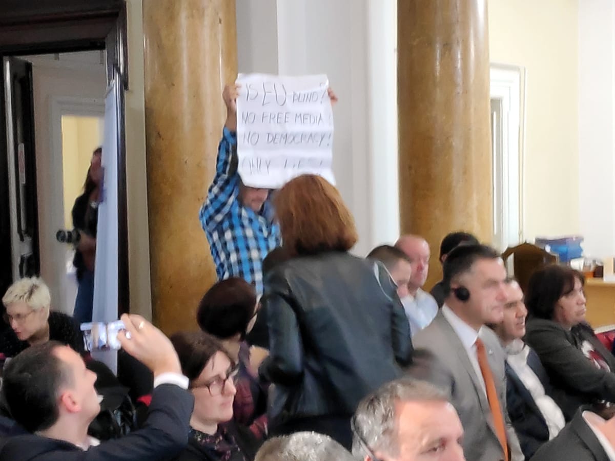 nonic2 fabrici foto A S