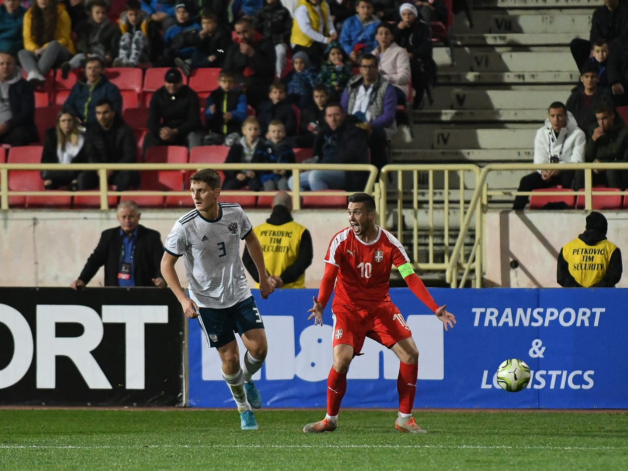 Sporne situacije, neefikasnost Srbije i pobeda ruskih fudbalera na "Čairu" 1 Srbija Rusija reprezentacija kvalifikacije EURO U 21 Cair foto Juzne vesti Vanja Keser