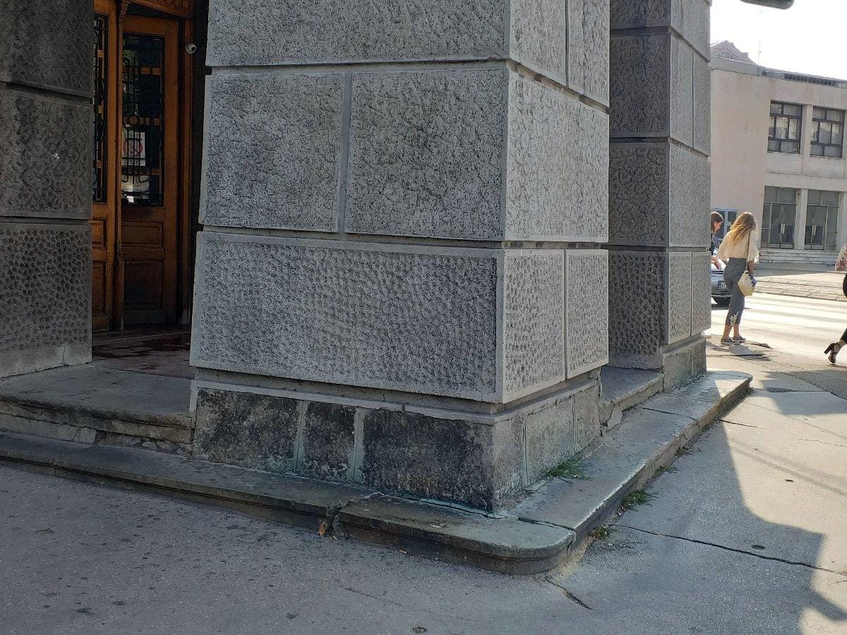 Proradila aplikacija za prijavu problema u saobraćaju osoba sa invaliditetom 1 Sud nepristupacnost foto Media centar Nis