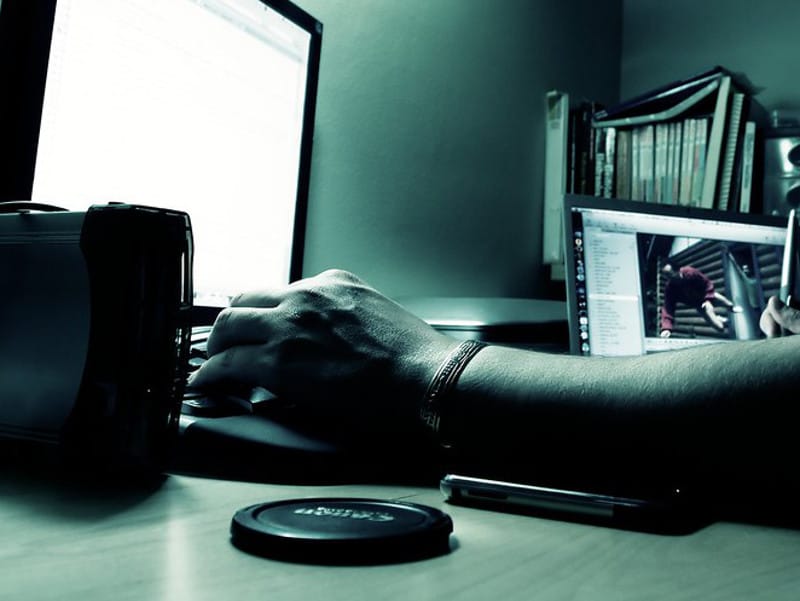 Nišlija uhapšen zbog pribavljanja nagih slika maloletnice 1 komp foto flickr lintmachine CC