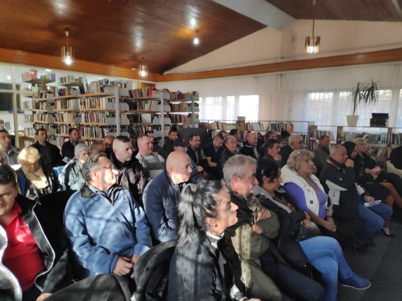 poks pirot foto Lj F