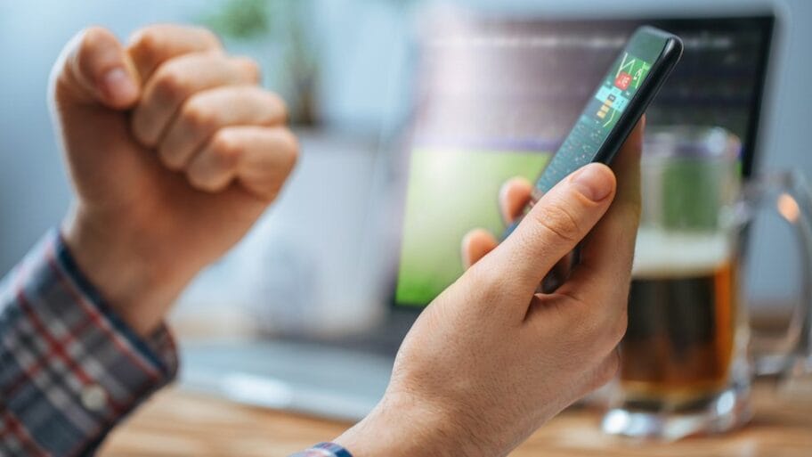 Klađenje i mladi: „Nigde ne piše da kocka može da ubije“ 2 107582724 gettyimages 1141067168