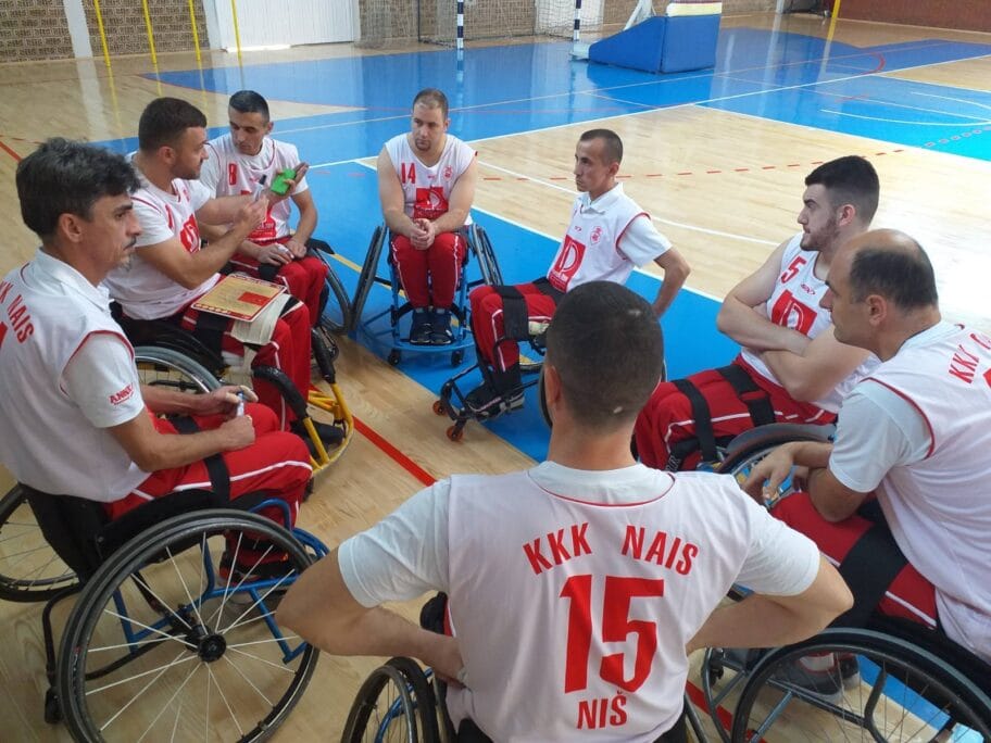 U Bijeljini niški košarkaši u kolicima zabeležili prvu ligašku pobedu 13 KKK Nais Biljina foto KKK Nais