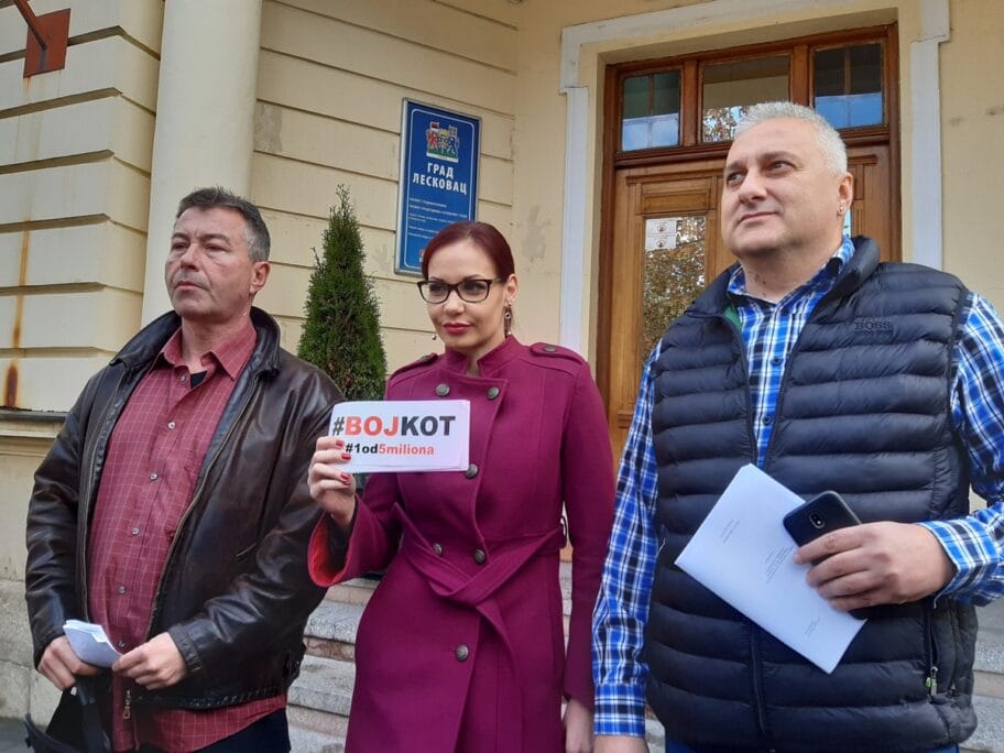 Deo leskovačke opozicije i dalje van skupštinskih klupa 8 Opozicija Leskovac novembar 2019 foto Bojana Stamenkovic
