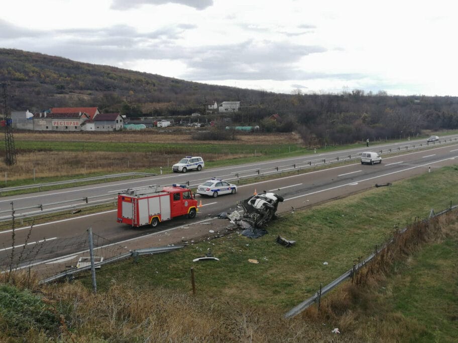 Više poginulih u saobraćajnoj nesreći na auto-putu kod Niša 13 nesreca drazevac2 foto mdj