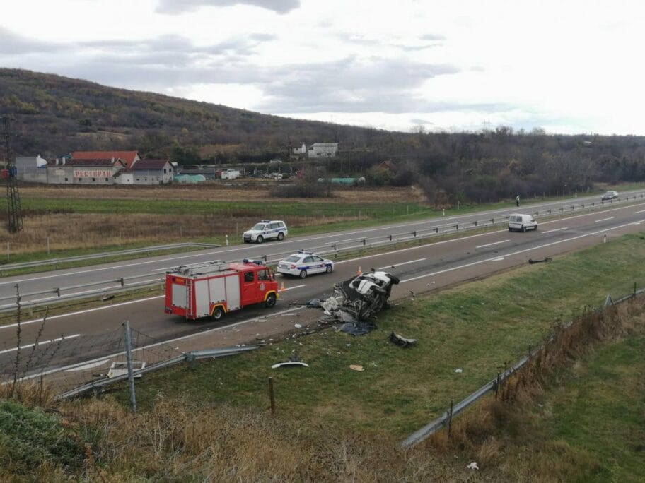 Vozač kamiona iz udesa na auto-putu u kome su poginule 3 osobe braniće se sa slobode 11 1280x0 nesreca drazevac2 foto mdj