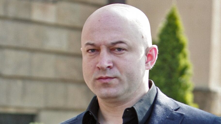 109980197 zveselinovic