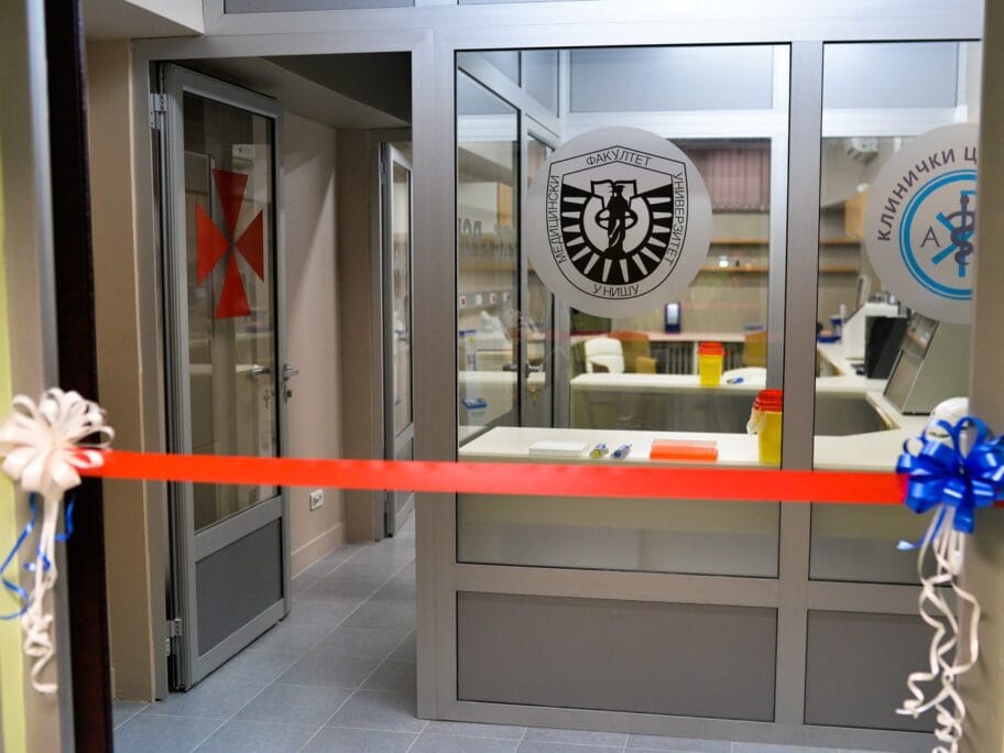 Niška Kardiohirurgija dobila genetsku laboratoriju nazvanu po američkom humanitarcu 13 Laboratorija kardiohirurgija foto Vanja Keser