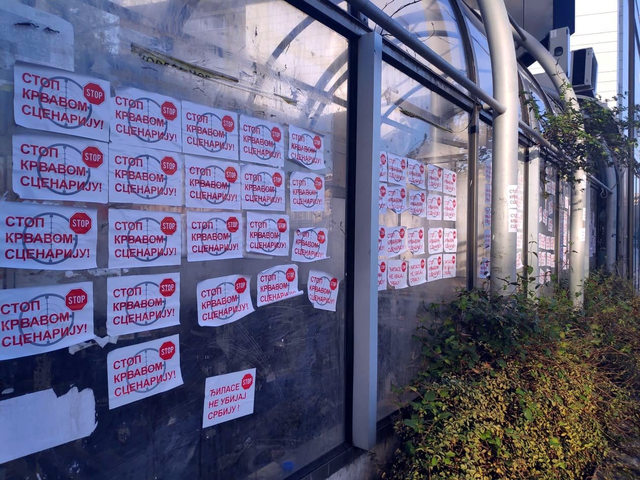 Nalepnice Djilase ne ubijaj Srbiju 10; foto: JV-J. A