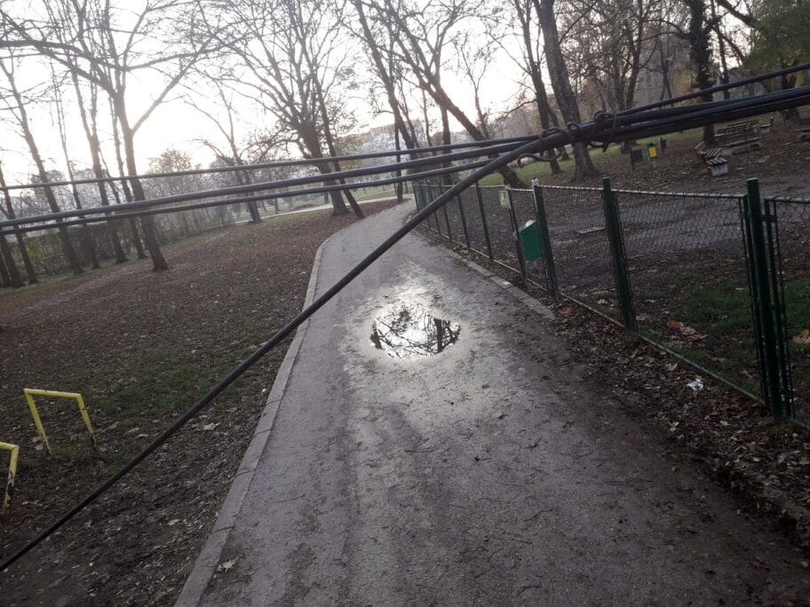 Kablovi kod parka za pse foto citalac Prijavi problem