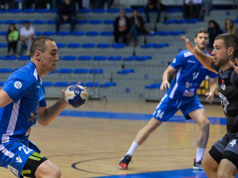 Aleksandar Stojanovic Zeleznicar rukomet foto Juzne vesti Vanja Keser