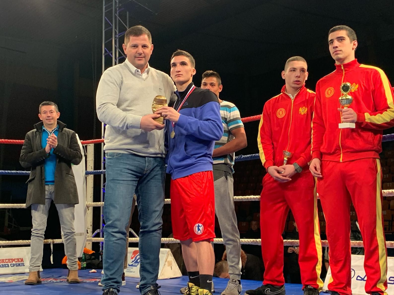 Nikola Lazarevic Nenad Borovcanin Omladinska zlatna rukavica Leskovac 2019 boks foto Bokserski savez Srbije