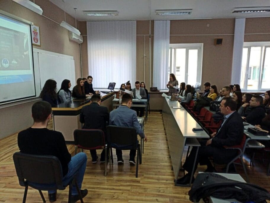 Simulacija sudjenja foto J C