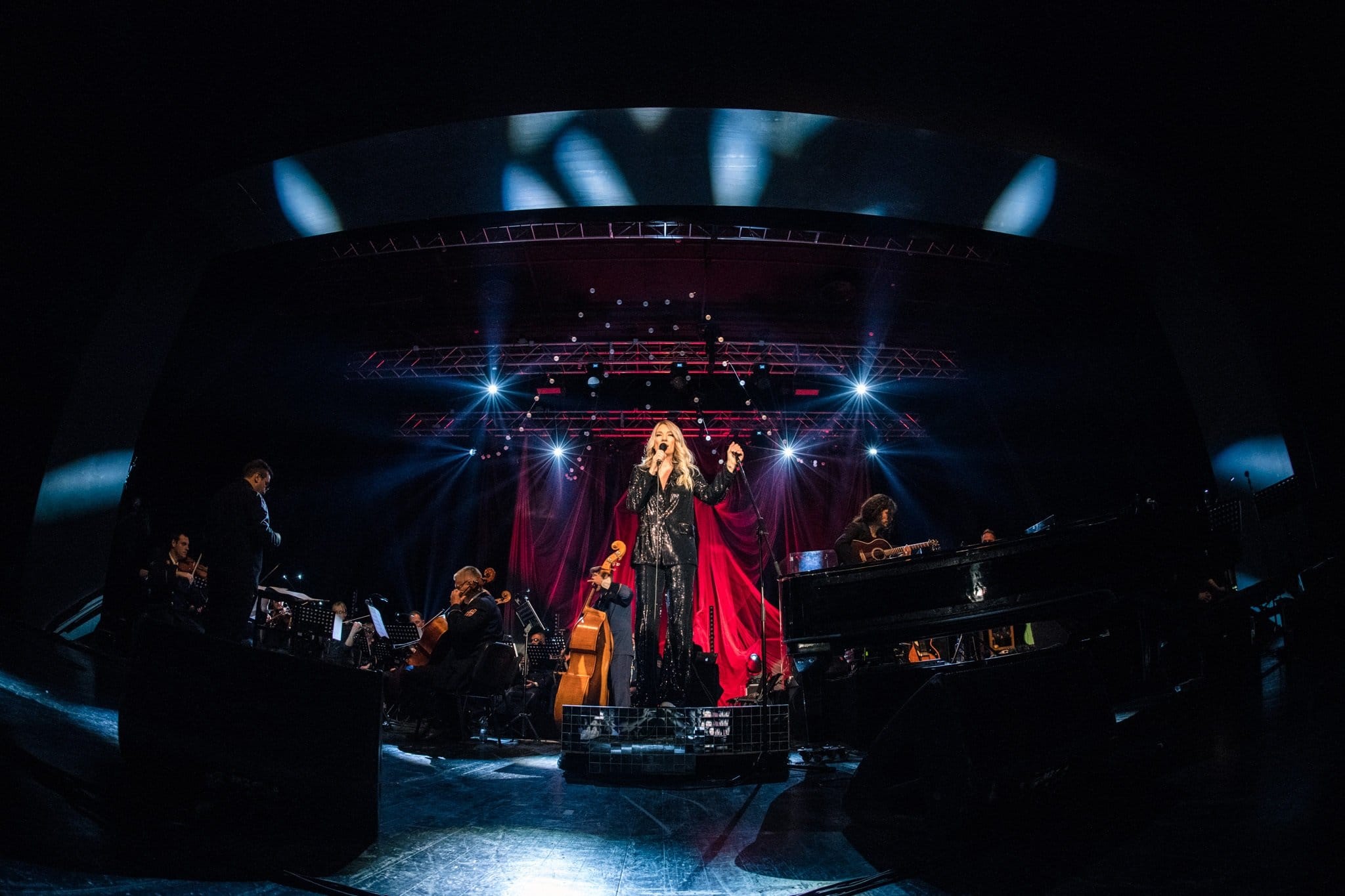 Počela prodaja ulaznica za koncert Ane Stanić u Nišu 1 Ana Stanic i simfonicari foto Live production