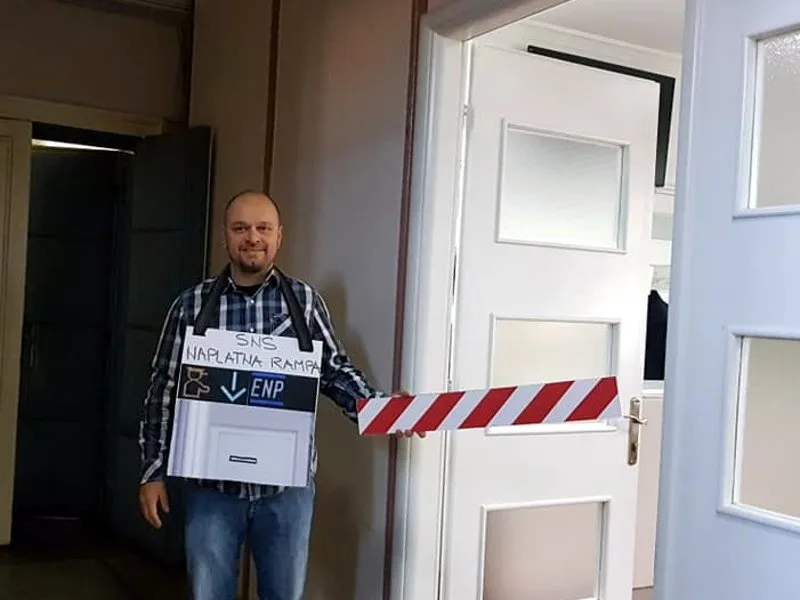 Nonic glumi rampu foto Niska inicijativa