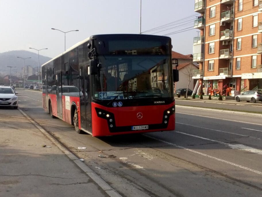 1280x0 autobus foto jcm