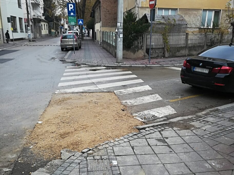 Rupa Todora Milovanovica Zelengorska foto citalac Prijavi problem